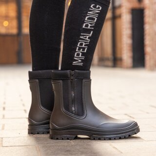 Stallschuhe IRH